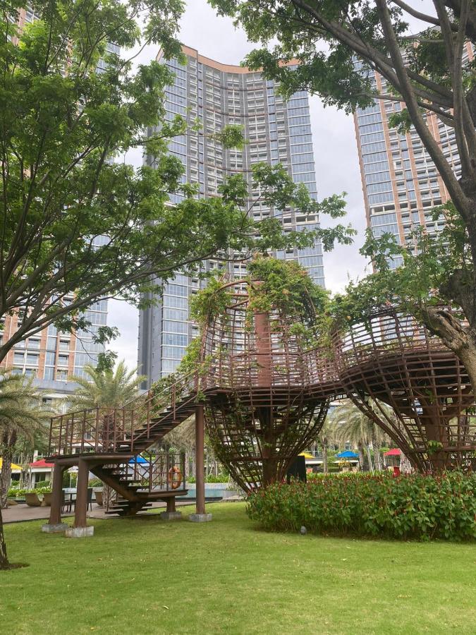 Gold Coast Apartemen Pik By Dluxx Джакарта Экстерьер фото
