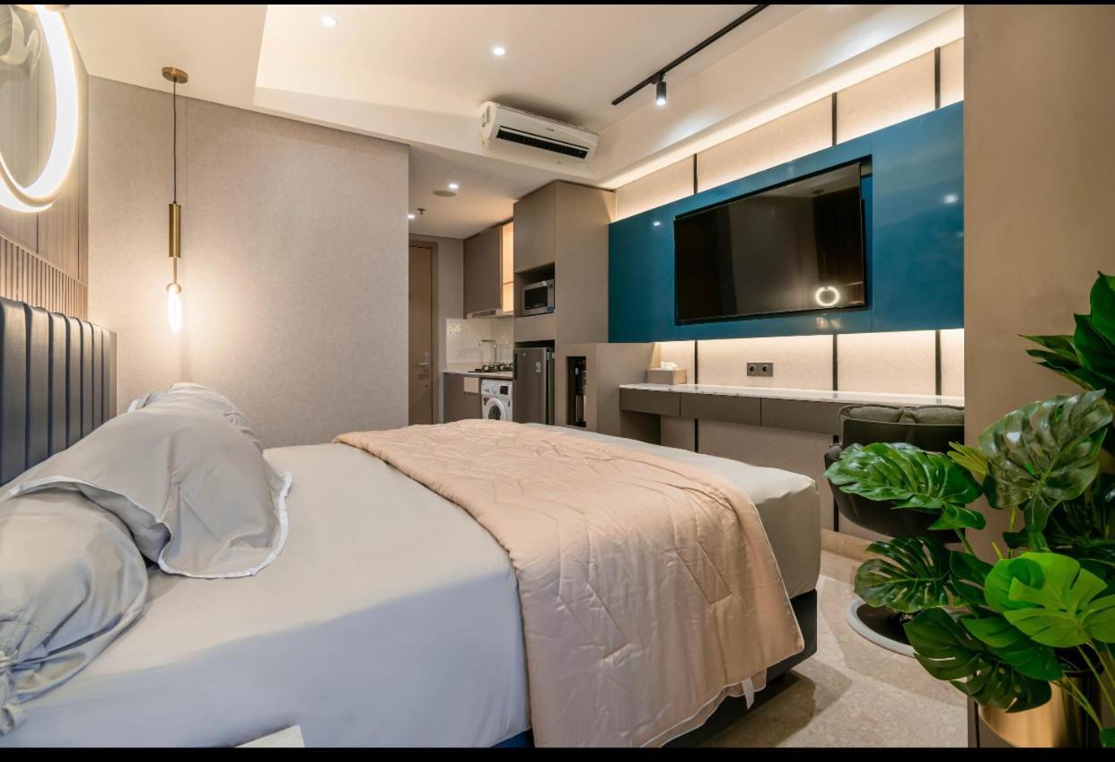 Gold Coast Apartemen Pik By Dluxx Джакарта Экстерьер фото